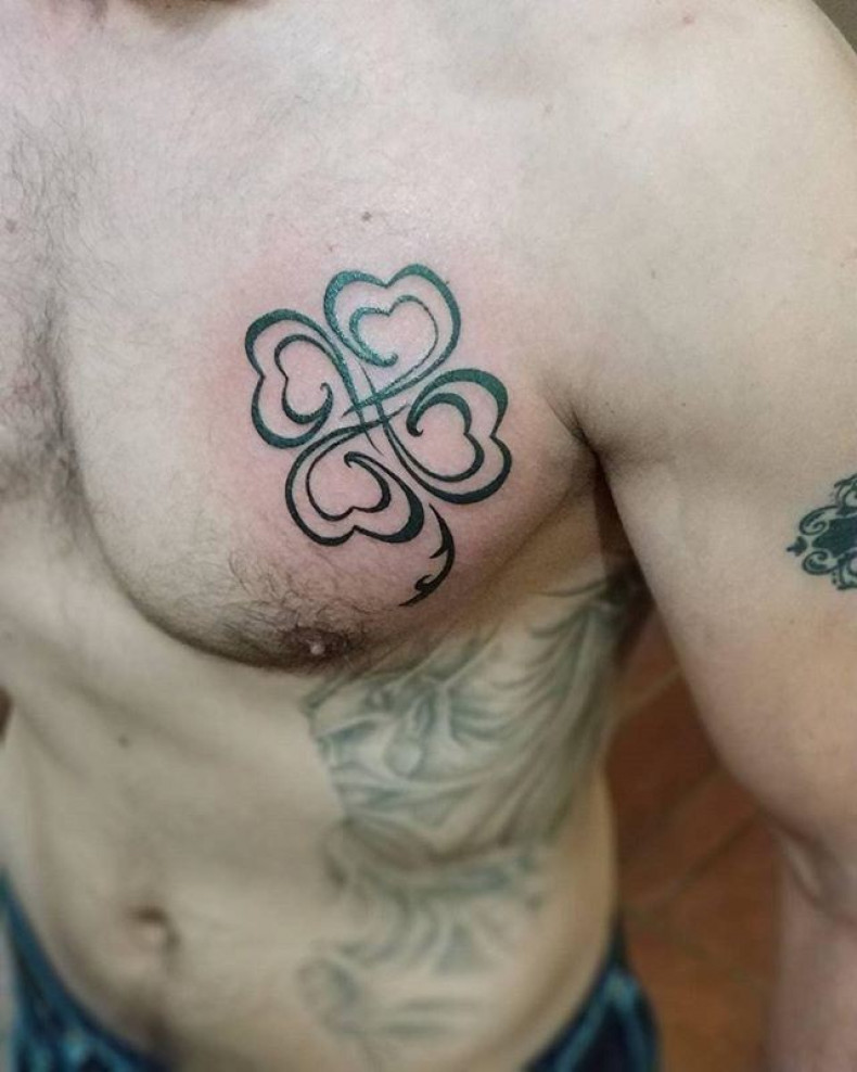 Men graphic clover, photo - Tattoo Master Barb Tattoo