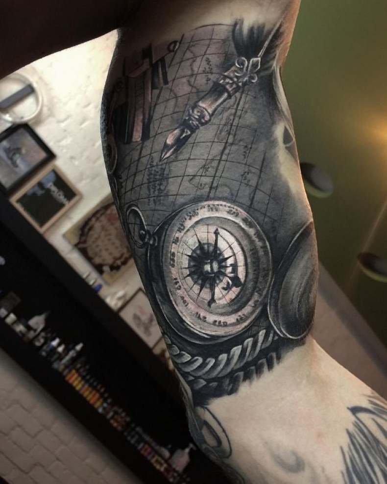 Men arm black and grey, photo - Tattoo Master Barb Tattoo