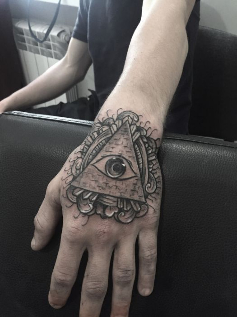 Männer auge Gravur, photo - Tattoo-Meister Barb Tattoo