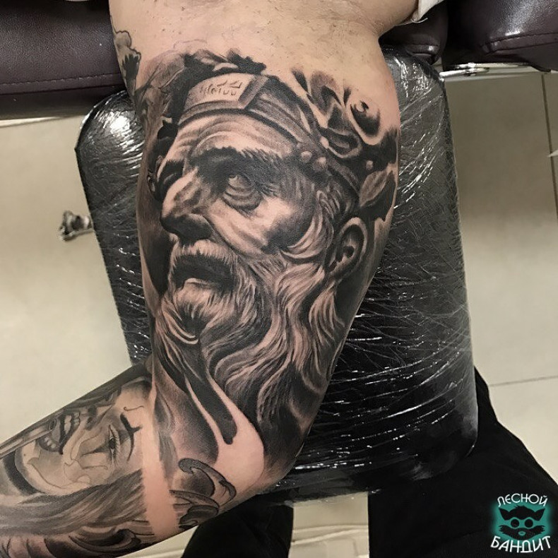 Men arm black and grey, photo - Tattoo Master Barb Tattoo