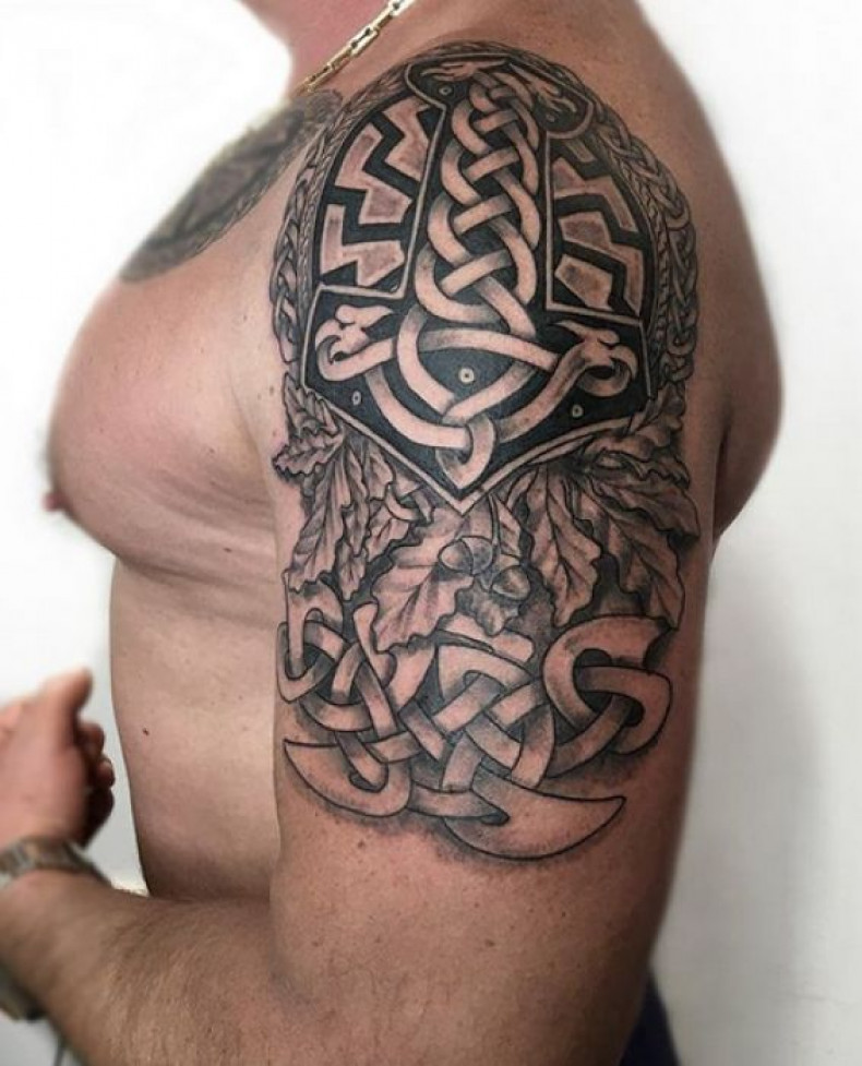 Men black and grey Celtic pattern, photo - Tattoo Master Barb Tattoo