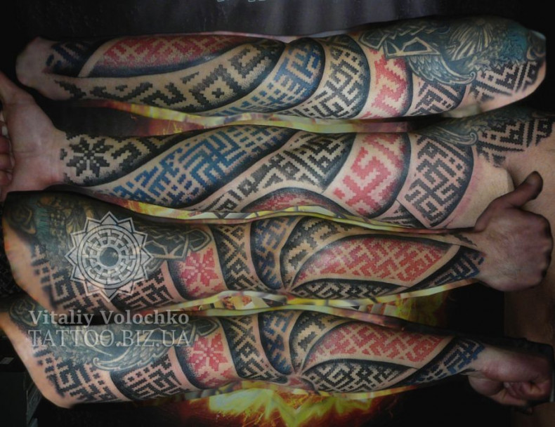 Men pattern sleeve, photo - Tattoo Master Barb Tattoo