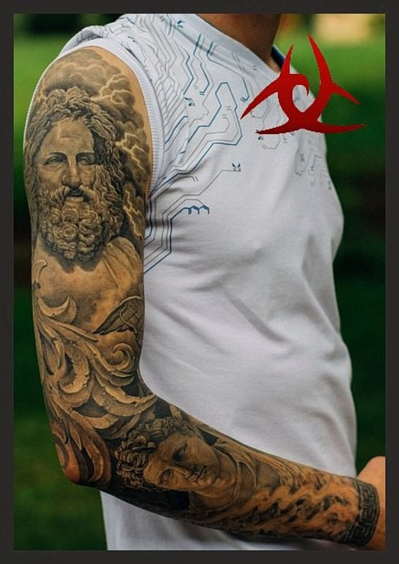 Męski czarny szary posejdon, photo - Tatuażysta Barb Tattoo