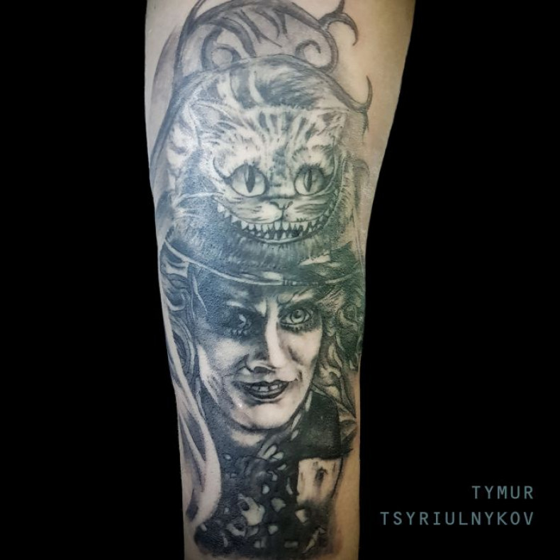 Męski na ramieniu czarny szary, photo - Tatuażysta Barb Tattoo