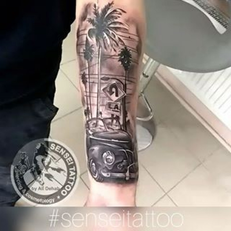 Men arm black and grey, photo - Tattoo Master Barb Tattoo