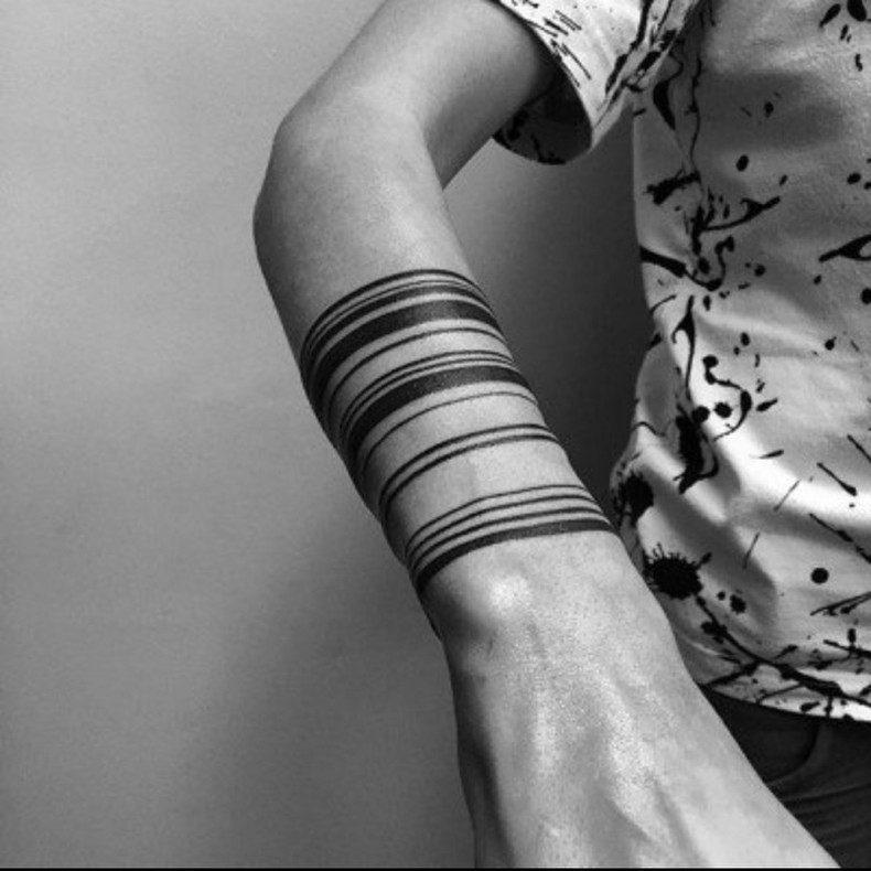 Men arm blackwork, photo - Tattoo Master Barb Tattoo