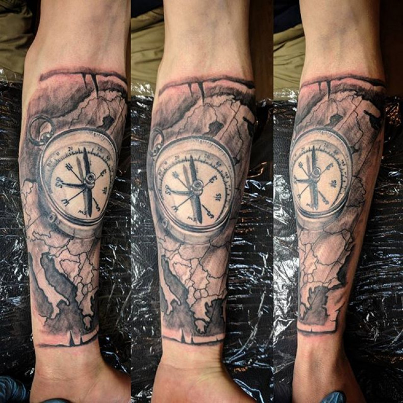 Мужские на руке блэк энд грей, photo - Тату мастер Barb Tattoo