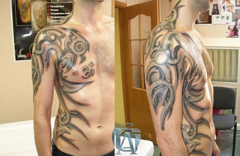 Men chest shoulder, photo - Tattoo Master Barb Tattoo