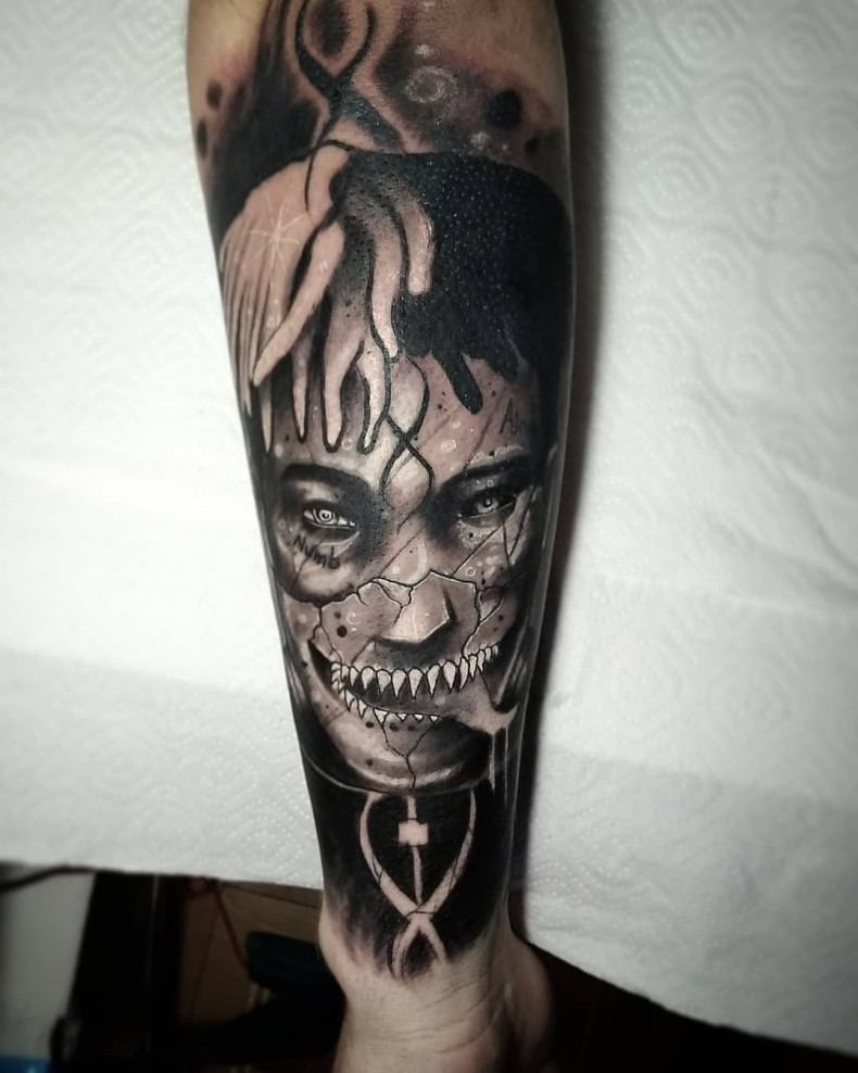 Męski na ramieniu czarny szary, photo - Tatuażysta Barb Tattoo