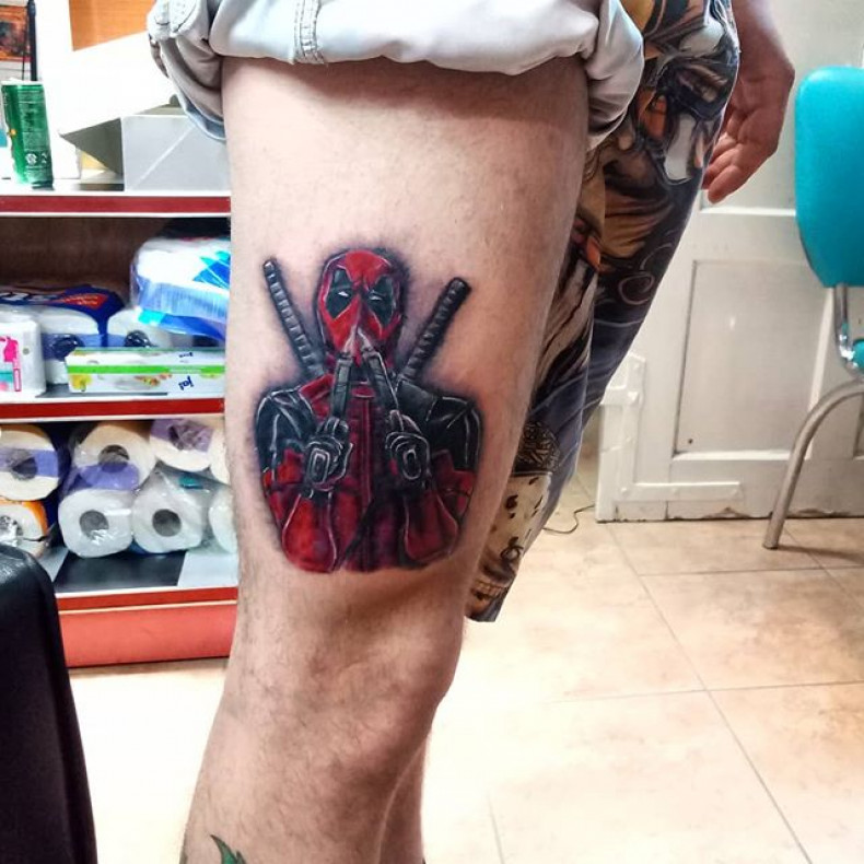 Męski Deadpool marvel, photo - Tatuażysta Barb Tattoo