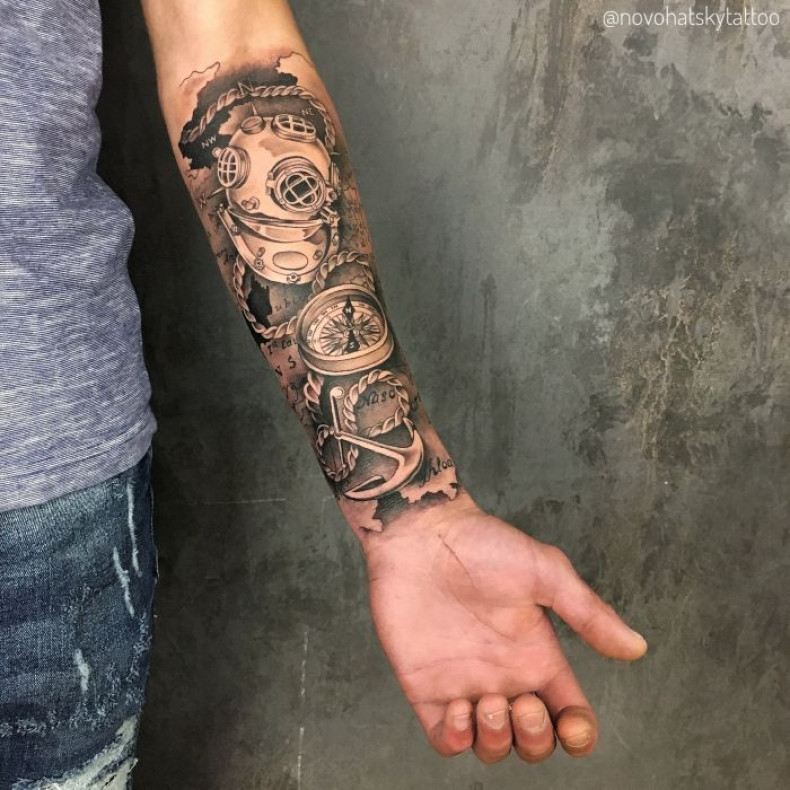 Men arm black and grey, photo - Tattoo Master Barb Tattoo