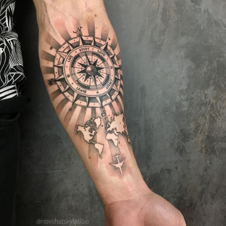 Men arm black and grey, photo - Tattoo Master Barb Tattoo