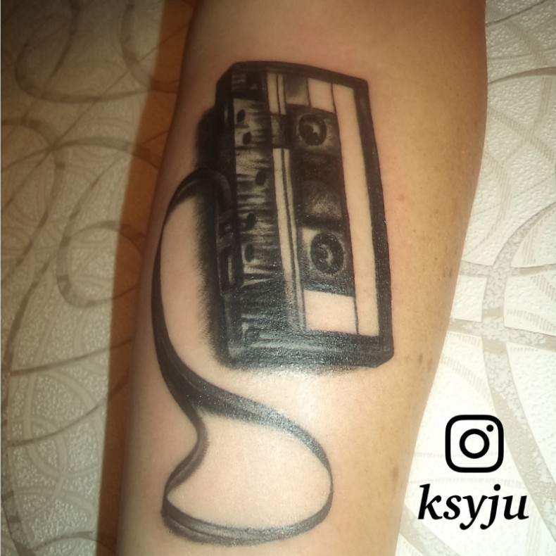 Men women cassette, photo - Tattoo Master Barb Tattoo