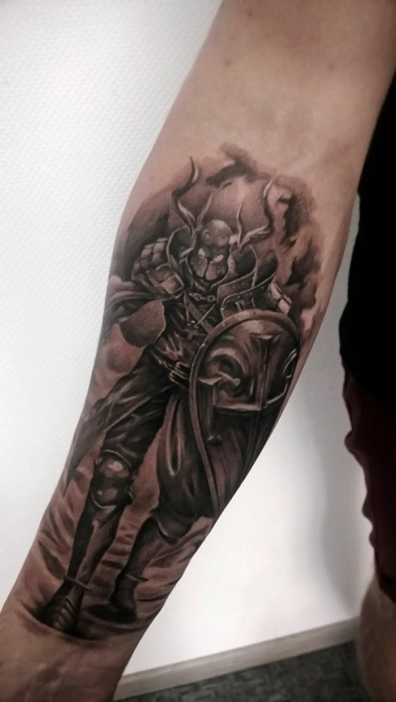 Tatuaż wojownika czarno-biały, photo - Tatuażysta Barb Tattoo