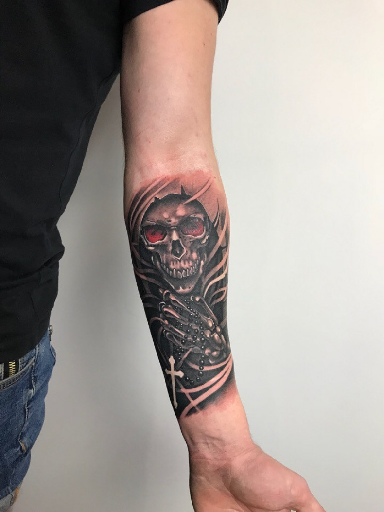 Men black and grey forearm, photo - Tattoo Master Barb Tattoo