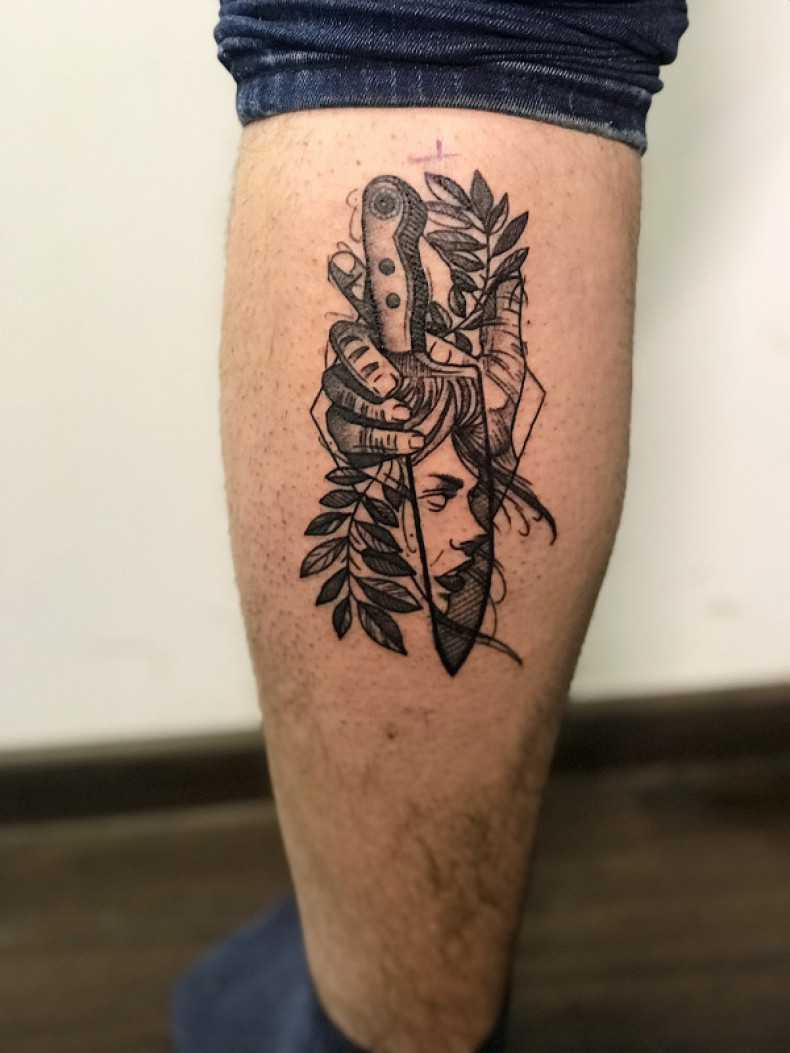 Męski tatuaż gałązka rytownictwo, photo - Tatuażysta Barb Tattoo