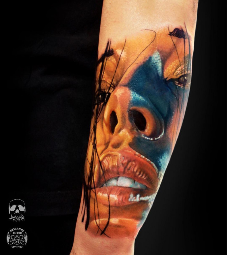 Girl&#39;s face realism tattoo, photo - Tattoo Master Barb Tattoo