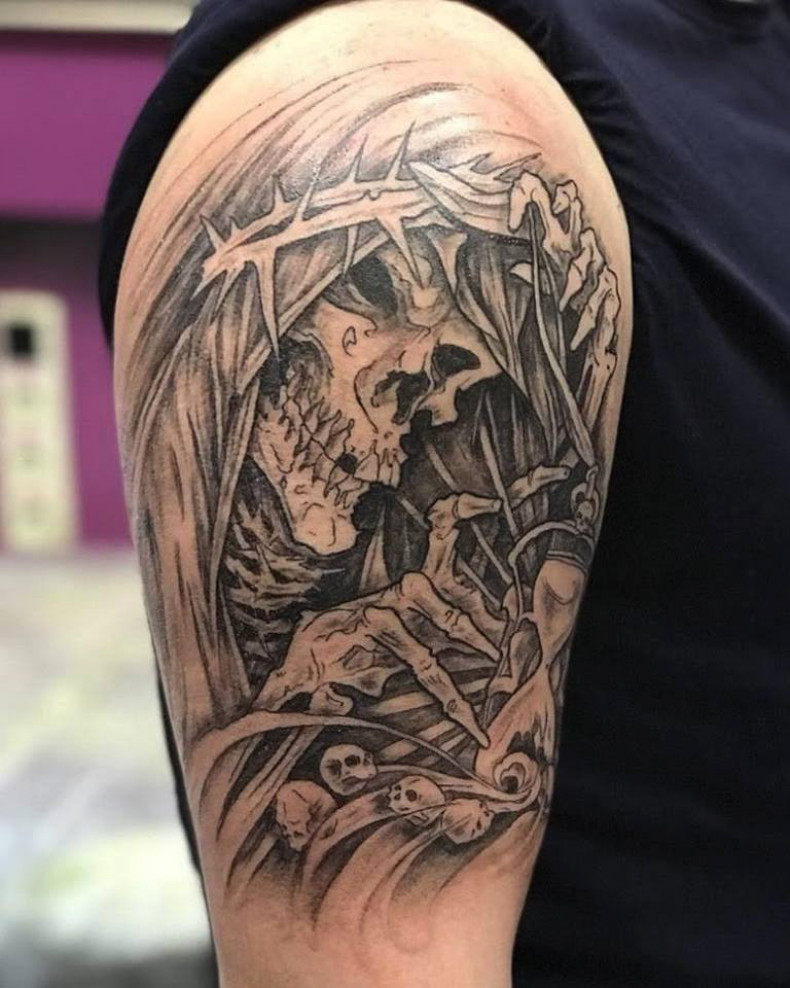 Męski czarny szary potwór, photo - Tatuażysta Barb Tattoo