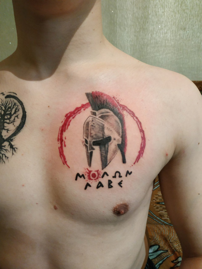 Męski klatka piersiowa napis, photo - Tatuażysta Barb Tattoo