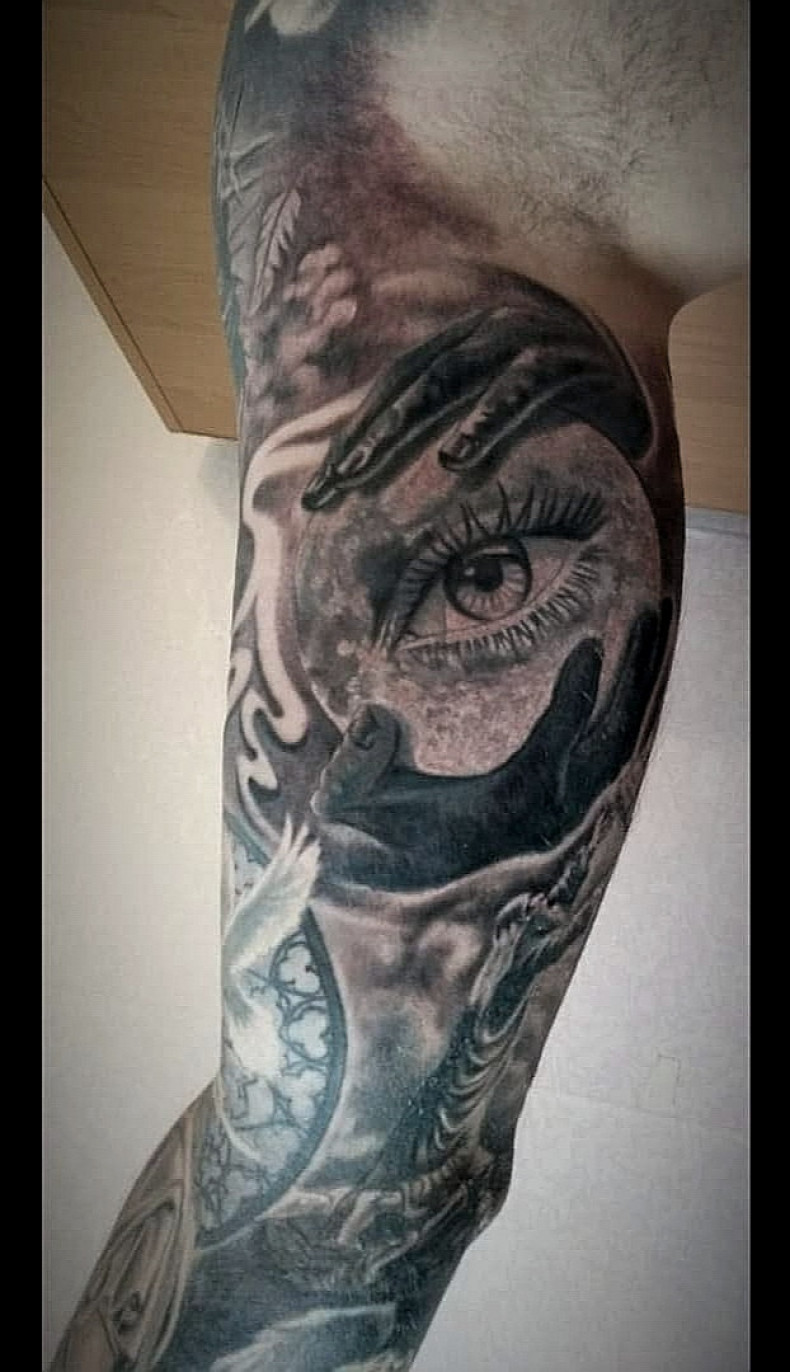 Men eye black and grey, photo - Tattoo Master Barb Tattoo