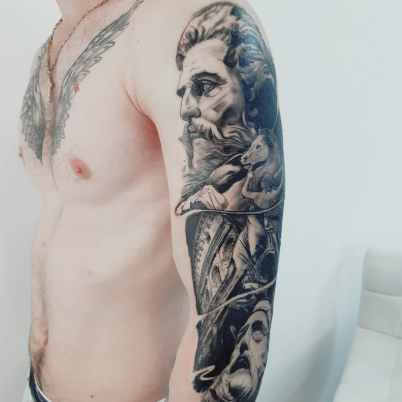 Męski czarny szary koń, photo - Tatuażysta Barb Tattoo