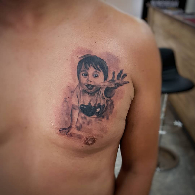 Męski klatka piersiowa portret, photo - Tatuażysta Barb Tattoo