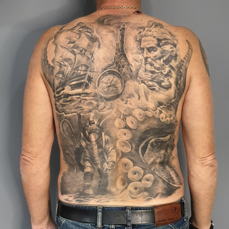 Men big back, photo - Tattoo Master Barb Tattoo