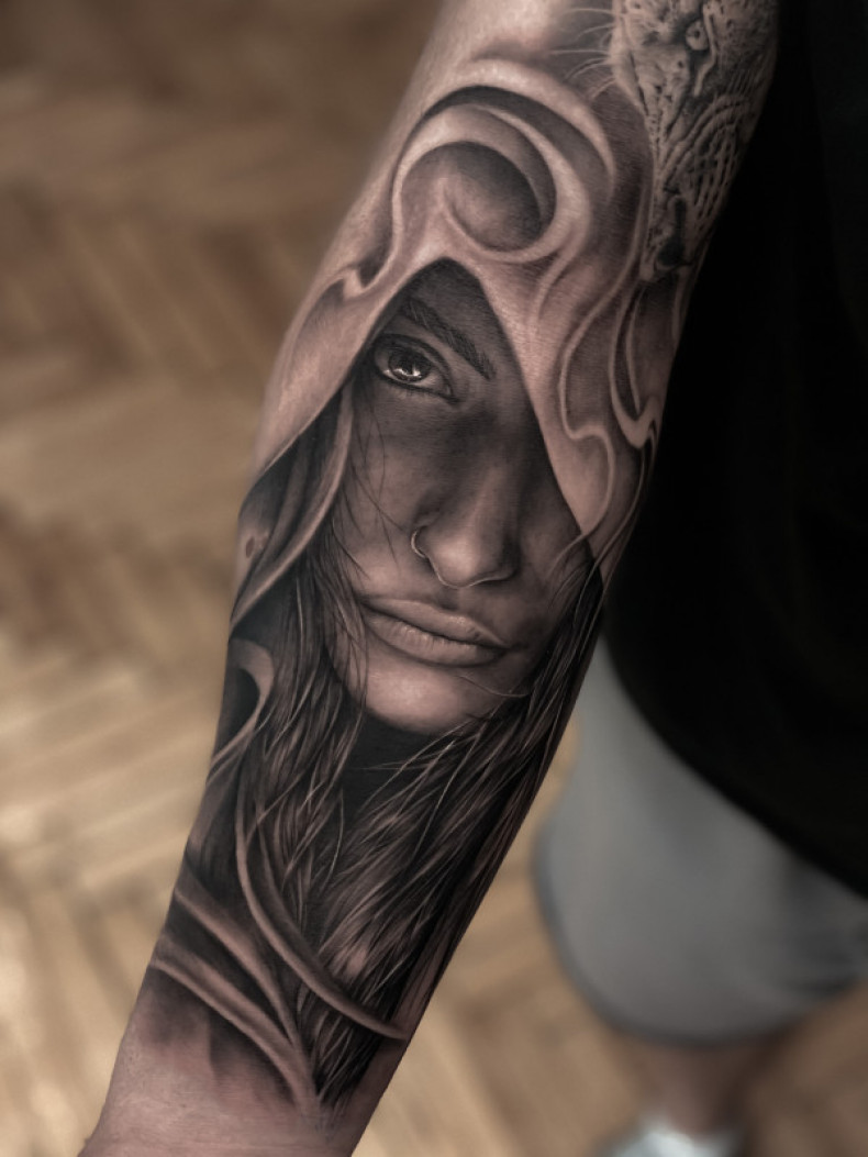 Master Yaroslav Made for 1 session $250\session, photo - Tattoo Master Barb Tattoo