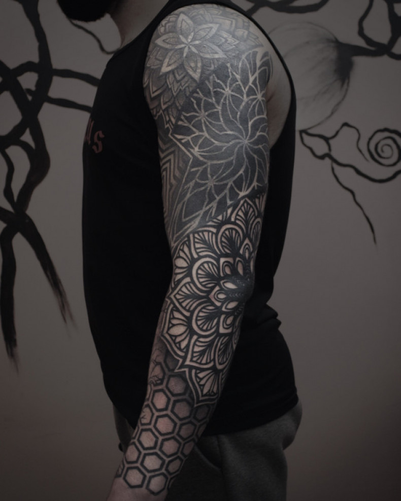 Męski mandala rękaw, photo - Tatuażysta Barb Tattoo