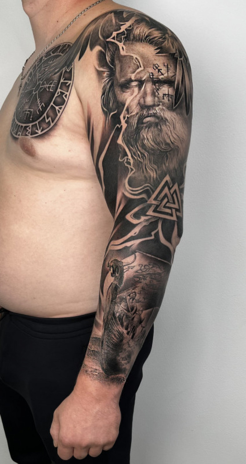 Männer valknut Zeus, photo - Tattoo-Meister Barb Tattoo