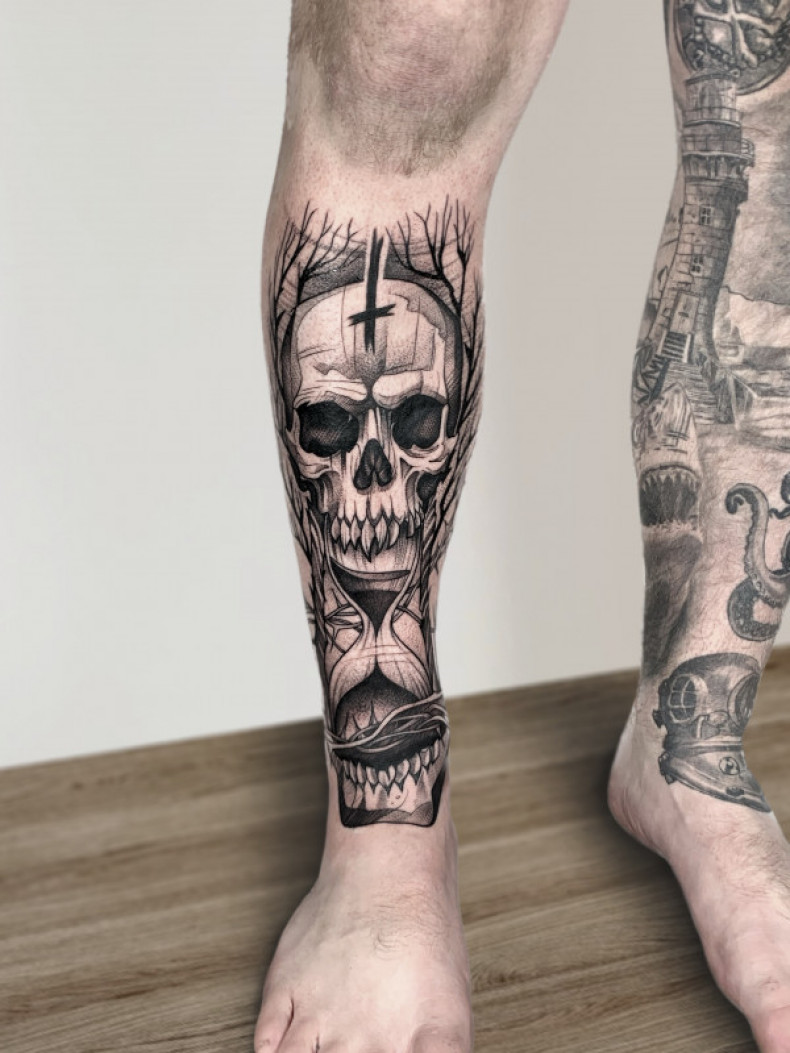 Męski Fajny na nodze, photo - Tatuażysta Barb Tattoo