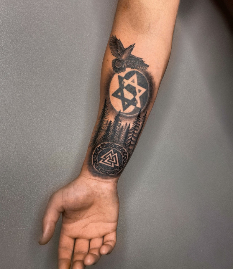 Men arm blackwork, photo - Tattoo Master Barb Tattoo