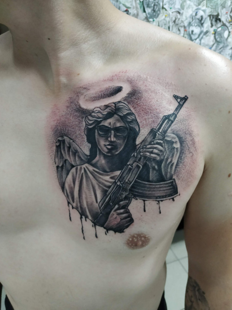 Мужские автомат ангел, photo - Тату мастер Barb Tattoo