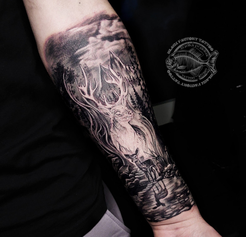 Men arm forest, photo - Tattoo Master Barb Tattoo