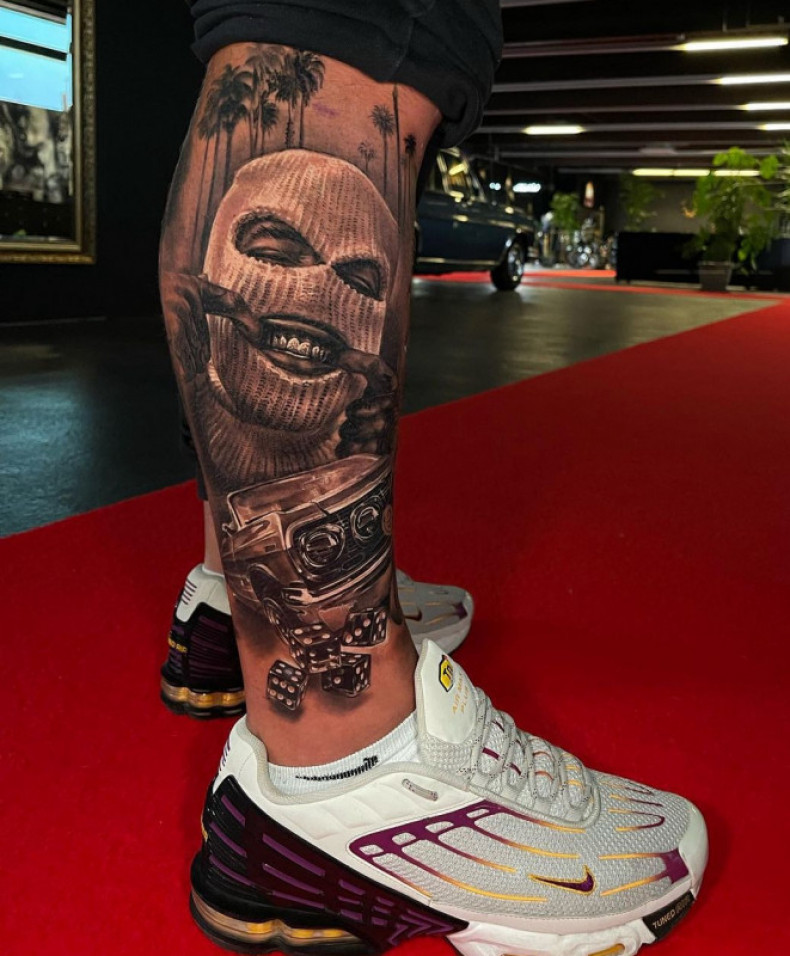 Męski samochód kostki do gry, photo - Tatuażysta Barb Tattoo