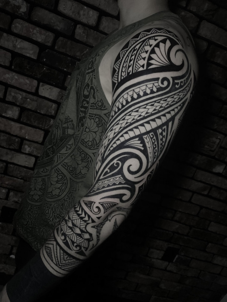 Men polynesian sleeve, photo - Tattoo Master Barb Tattoo