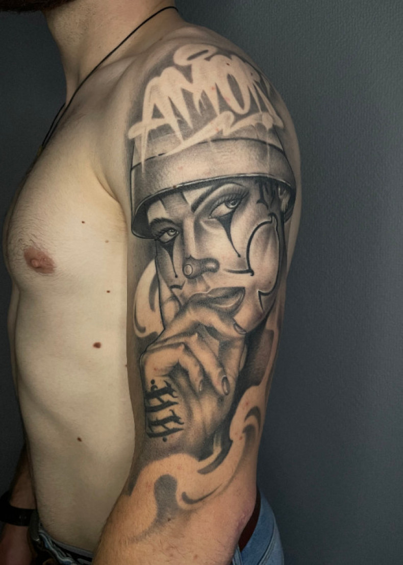 Czekałam na tatuażową dziewczynę, photo - Tatuażysta Barb Tattoo