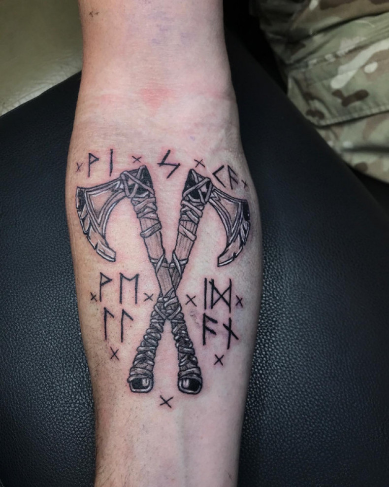 Men forearm runes, photo - Tattoo Master Barb Tattoo