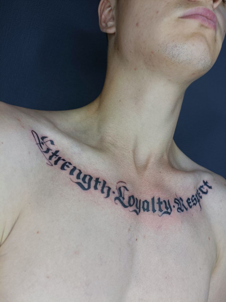 2500 hryvnias, photo - Tattoo Master Barb Tattoo