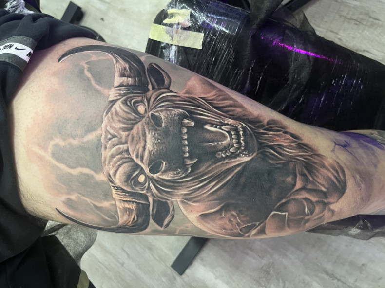 Men buffalo bull, photo - Tattoo Master Barb Tattoo