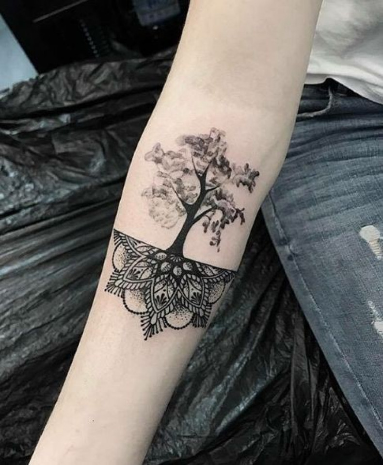 Frauen whip shading Baum, photo - Tattoo-Meister Barb Tattoo