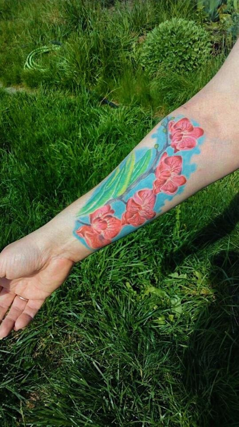 Women watercolor forearm, photo - Tattoo Master Barb Tattoo