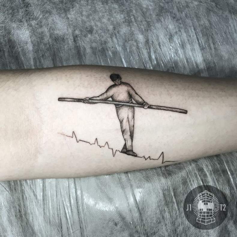 Женские випшейдинг кардиограмма, photo - Тату мастер Barb Tattoo