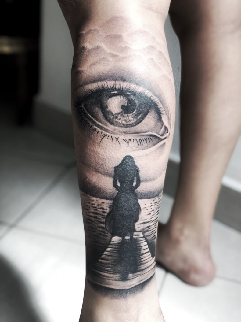 Damski oko czarny szary, photo - Tatuażysta Barb Tattoo