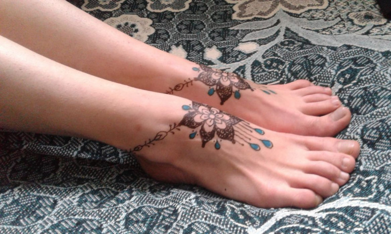 Women mehendi foot, photo - Tattoo Master Barb Tattoo