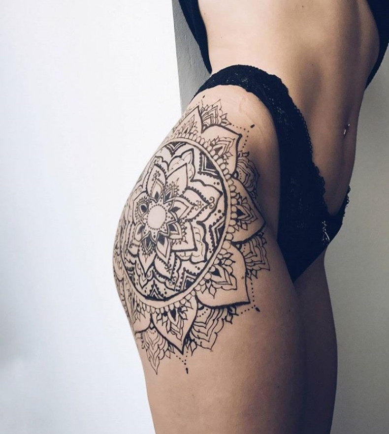 Women lace mandala, photo - Tattoo Master Barb Tattoo