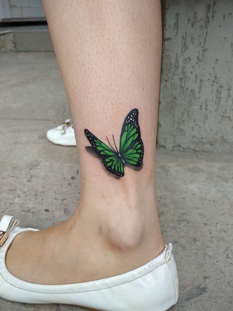 Damski 3d motyl, photo - Tatuażysta Barb Tattoo