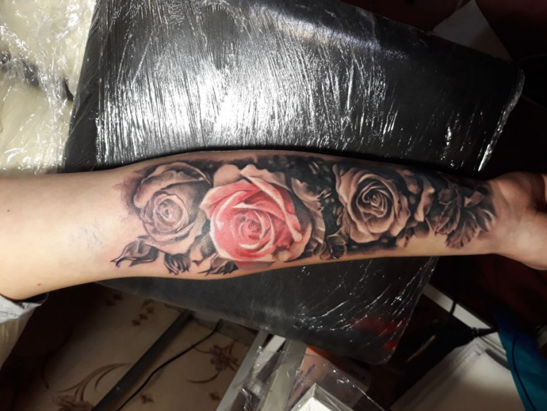 Damski przedramię realizm, photo - Tatuażysta Barb Tattoo