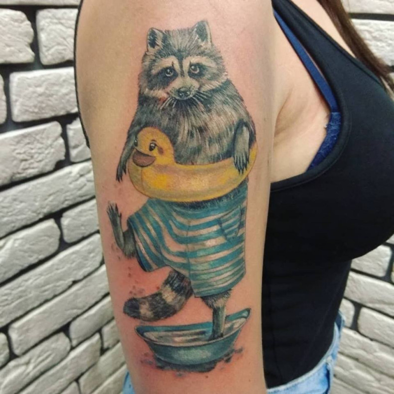 Женские на руке енот, photo - Тату мастер Barb Tattoo