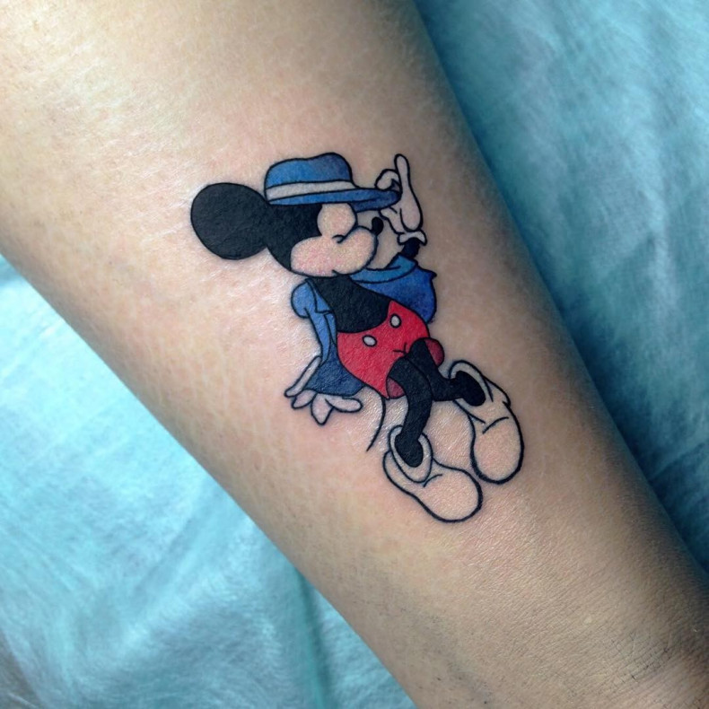 Frauen Micky Maus cartoon, photo - Tattoo-Meister Barb Tattoo